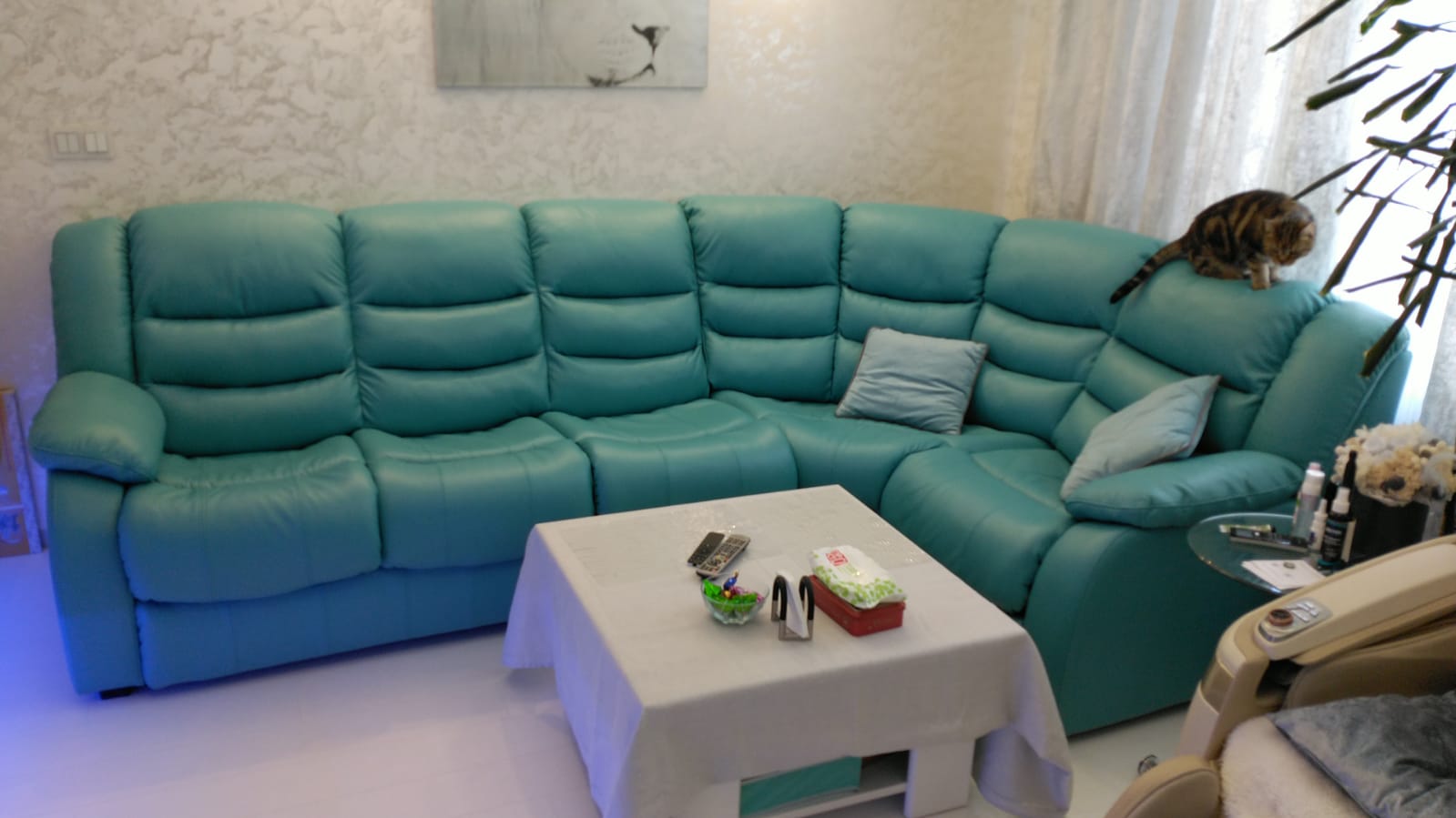 Перетяжка дивана на дому. Краснопресненская